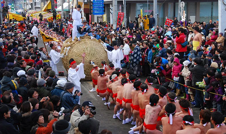 會津坂下初市拔河祭